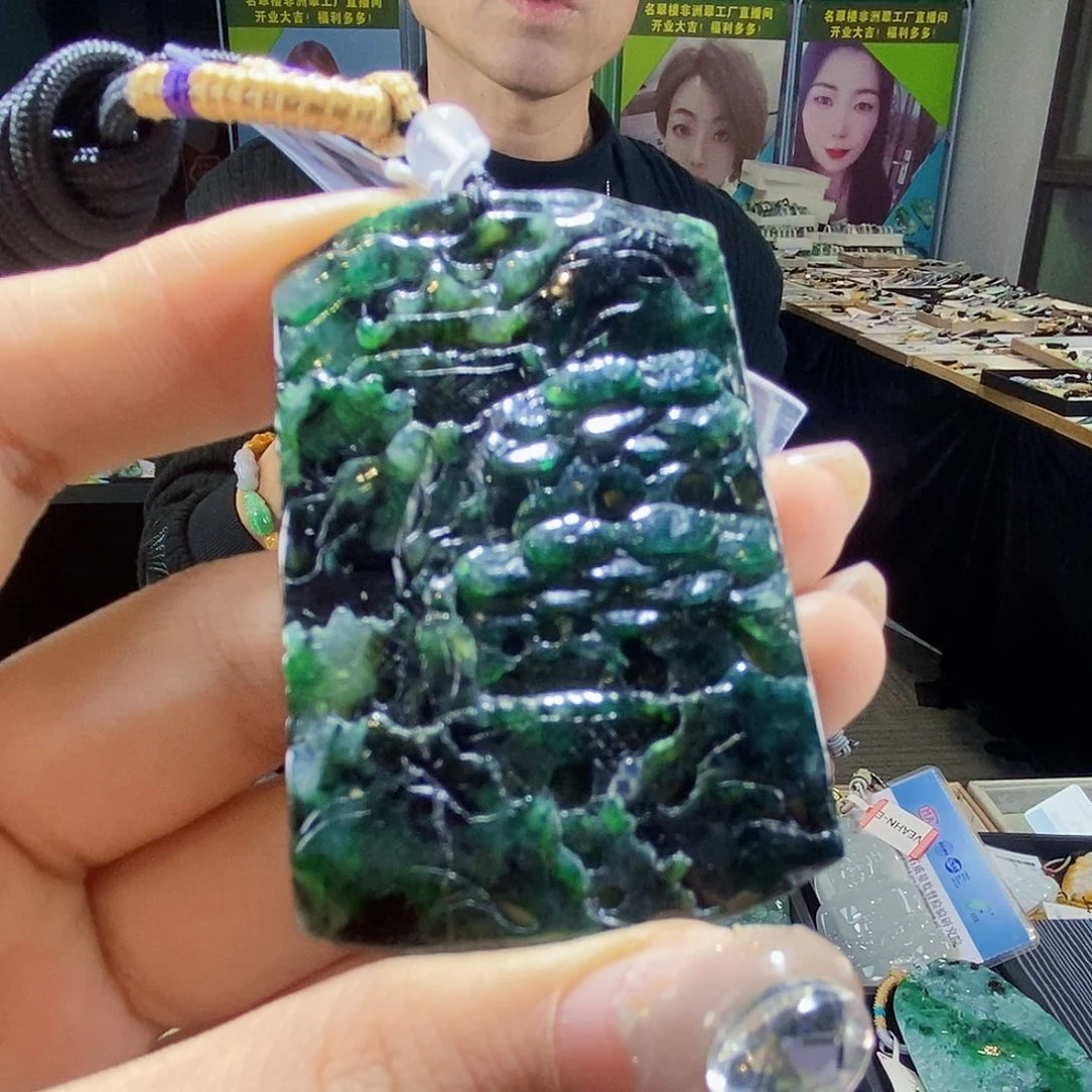 颈饰未镶嵌翡翠翡翠