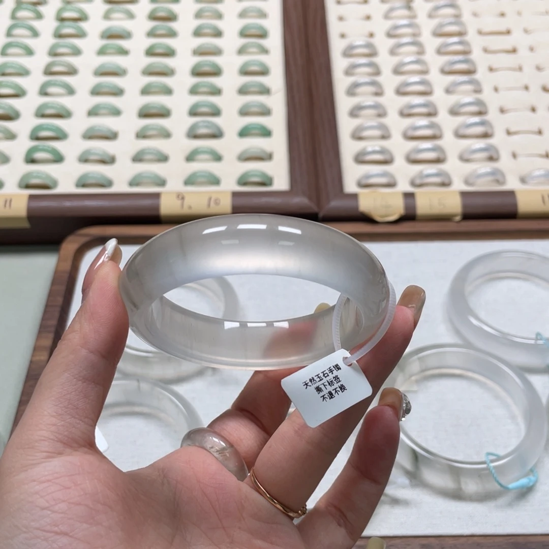 石英质玉合金手镯宝石光56.8