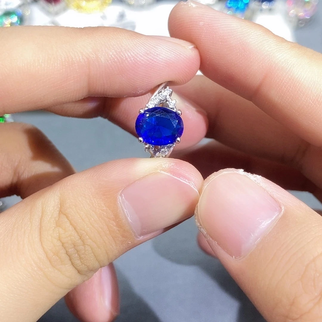 未镶嵌实验室培育钻石耳饰1