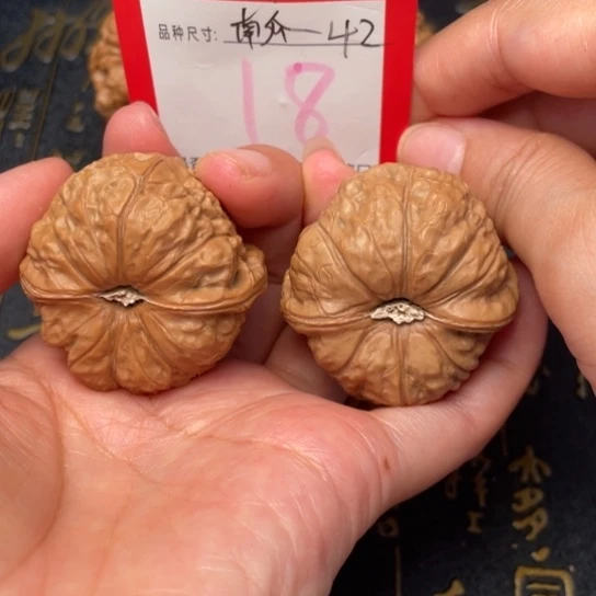 吊坠桃核文玩核桃