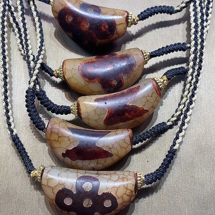 玛瑙/玉髓颈饰未镶嵌50