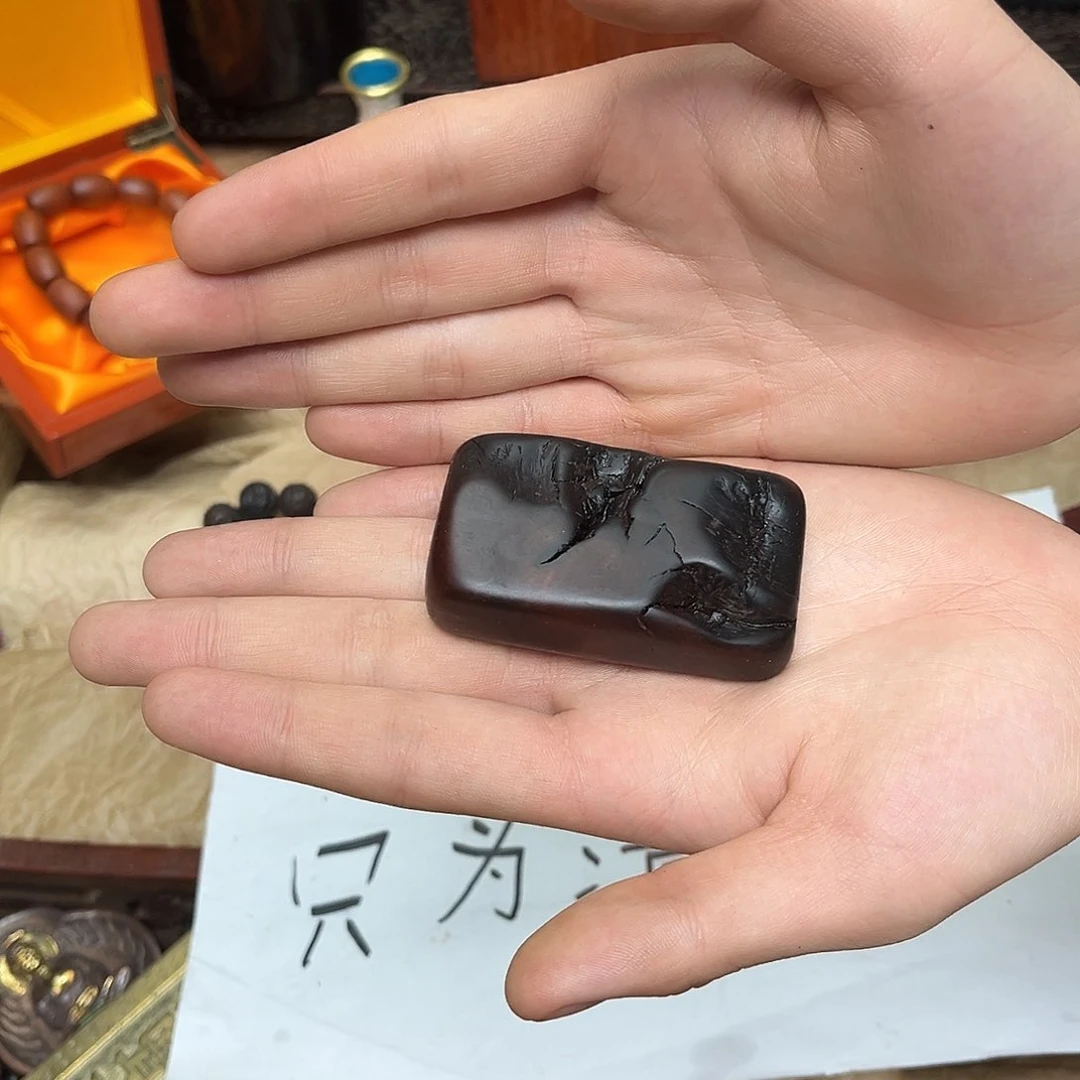 大叶紫檀（黑酸枝木类）