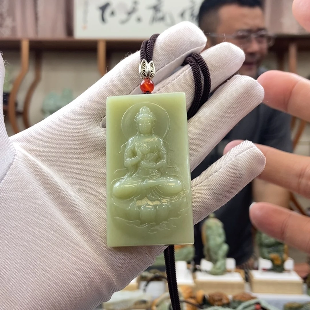 和田玉未镶嵌颈饰陶*章
