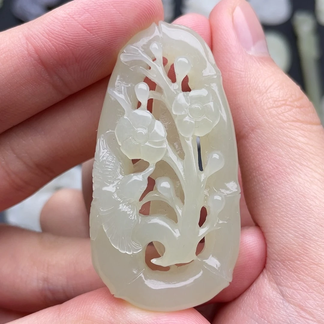 【闪购商品】颈饰未镶嵌和田玉