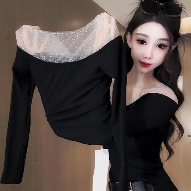 2025新款小衫女冬季休闲风时尚设计感T恤百搭纯欲风重工打底衫潮