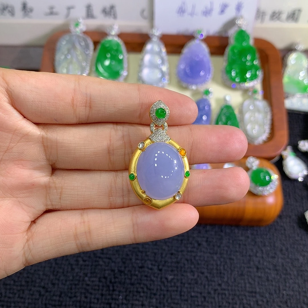 翡翠18K金镶嵌吊坠(不含链)蛋面