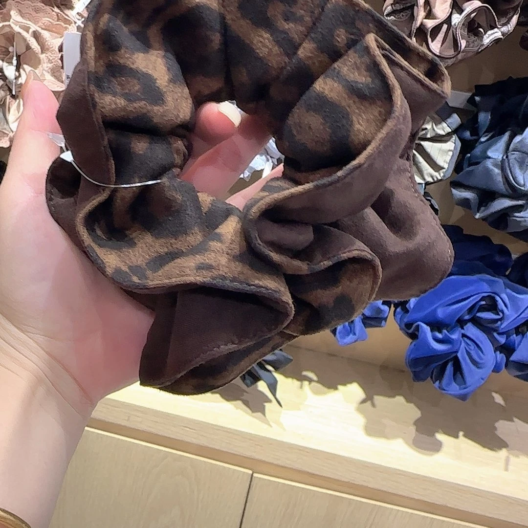 皮质非金属豹纹发圈