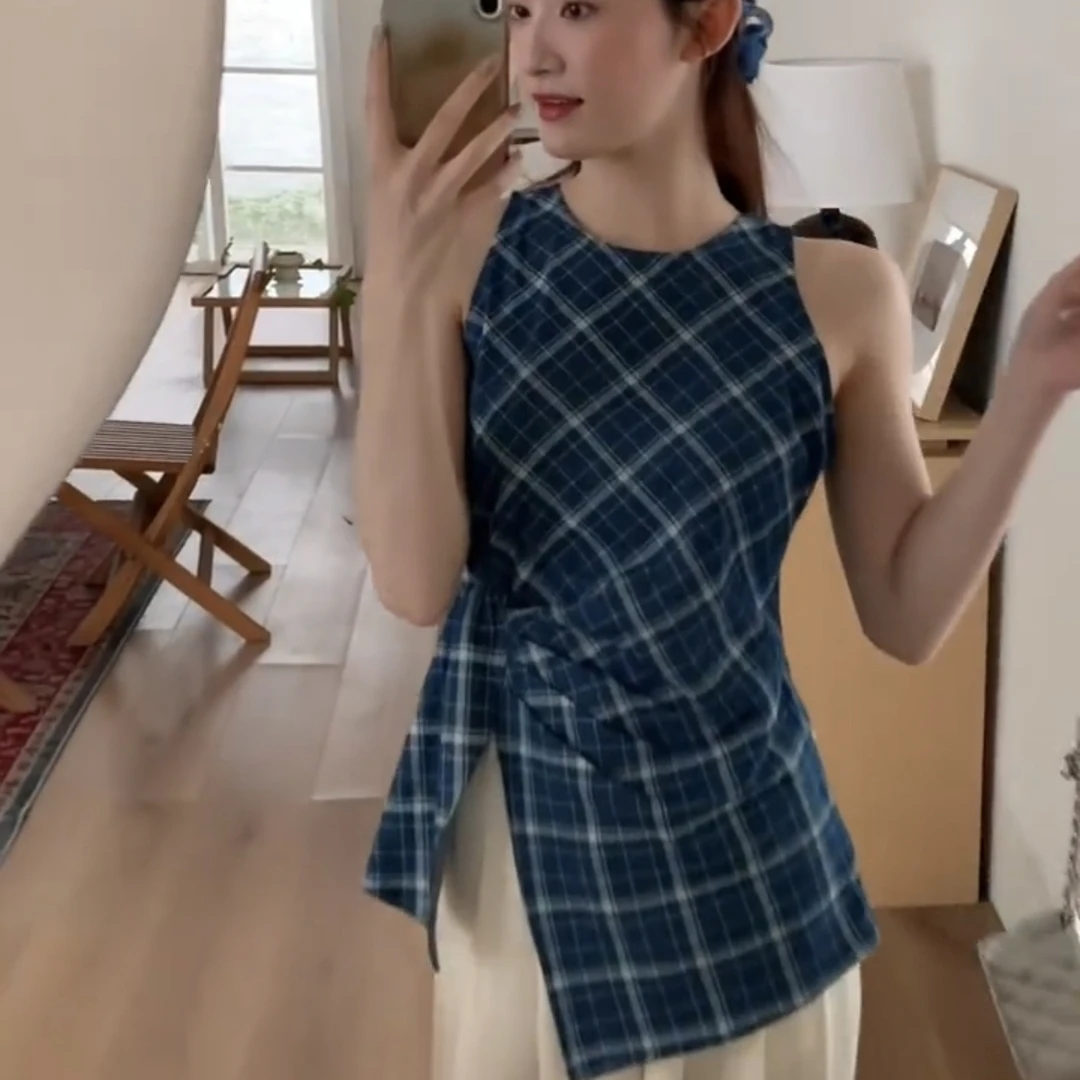 法式复古蓝格拼接设计感无袖背心女2025夏季新款收腰显瘦开叉上衣