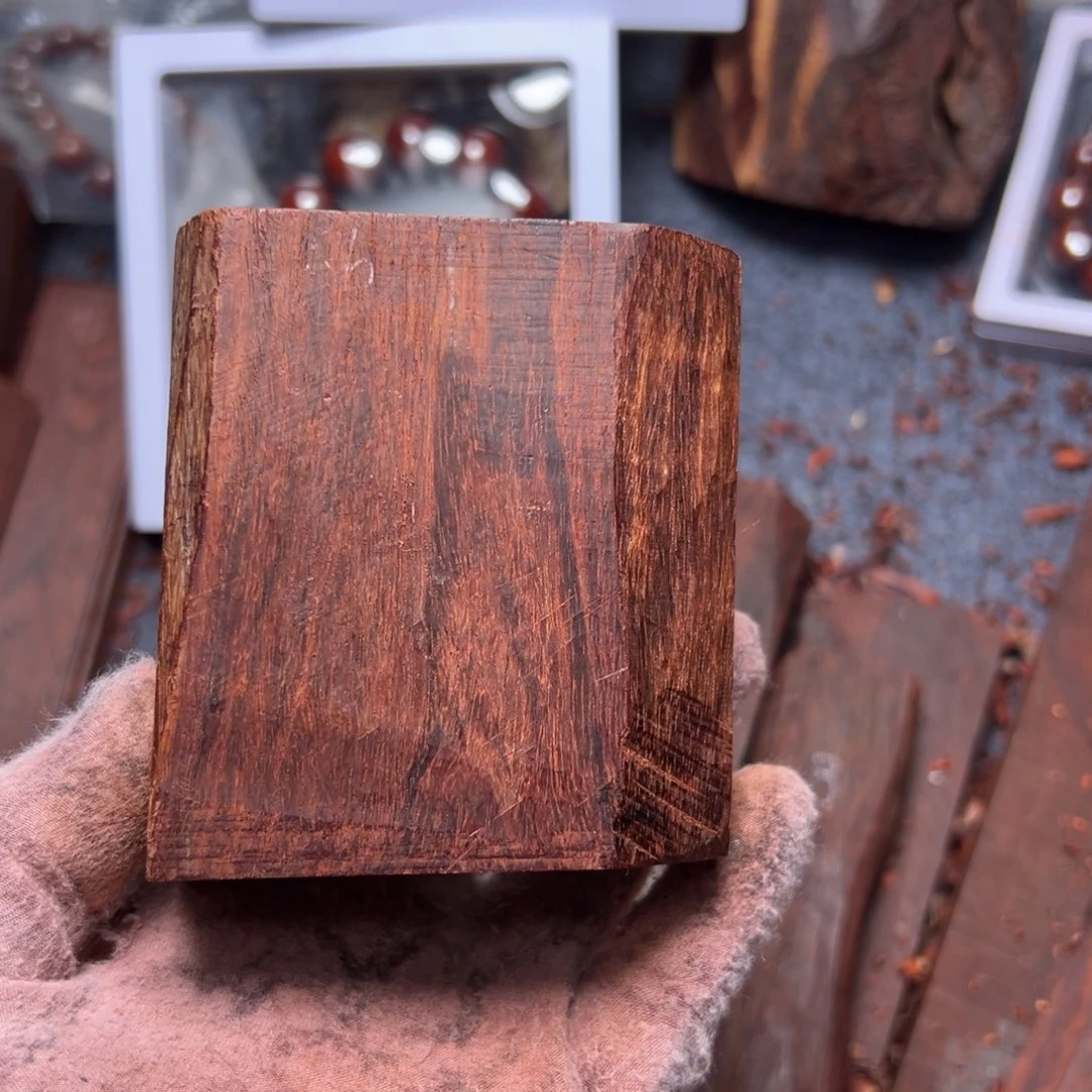 老***字端景台紫檀木类印度小叶紫檀