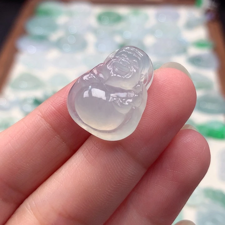 翡翠未镶嵌颈饰冰种小财爷