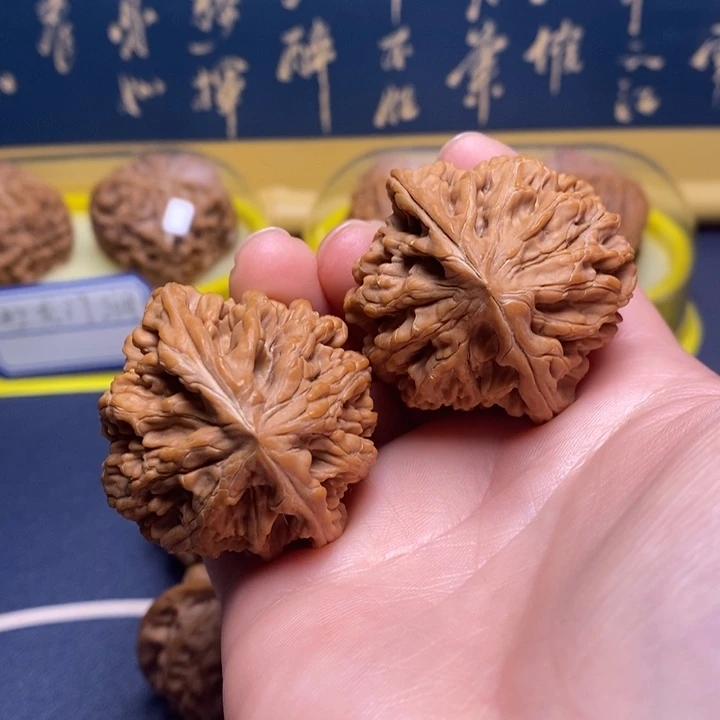 文玩核桃吊坠41饕餮纹