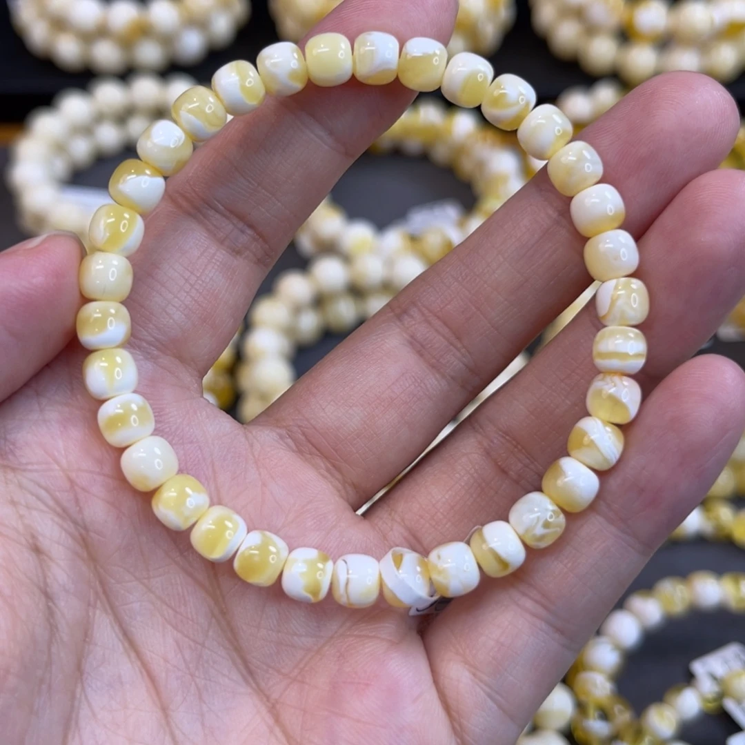 蜜蜡未镶嵌手链6mm金漆白妖花