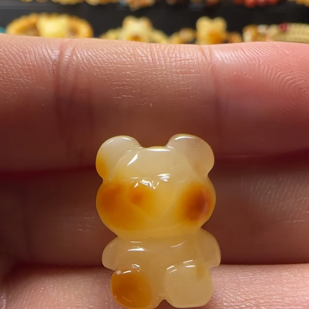 蜜蜡未镶嵌颈饰蜜蜡俏色小熊吊坠