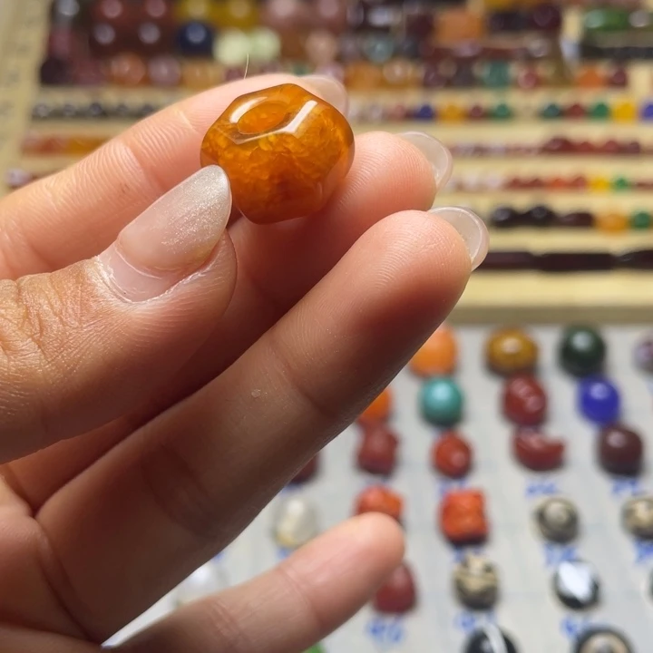 玛瑙/玉髓玛瑙老珠珠未镶嵌