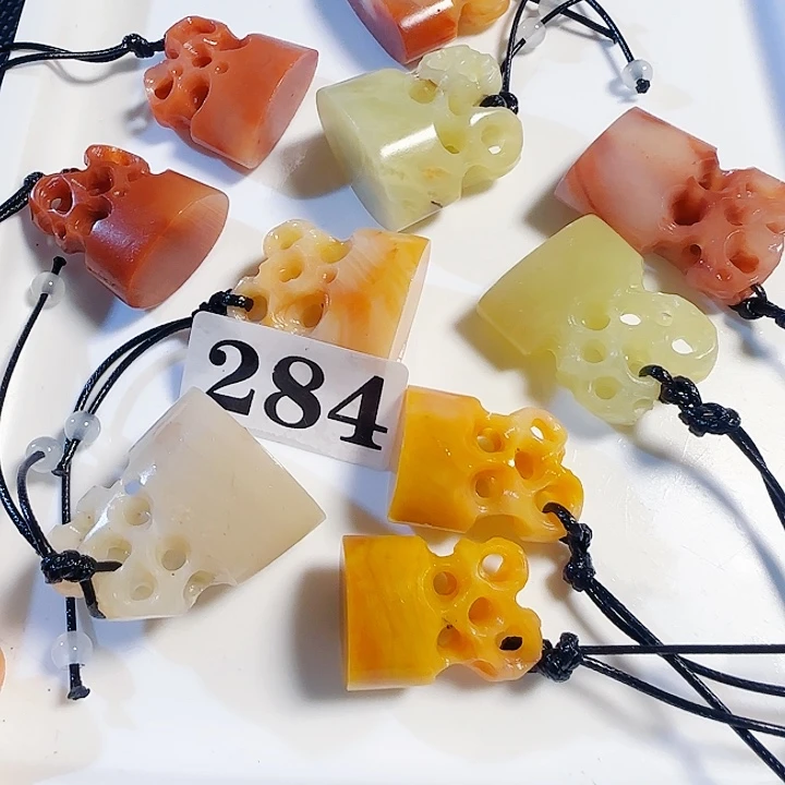 卫***太青田石印石老挝石手工雕路路通尺寸2-3公分的，数量10个