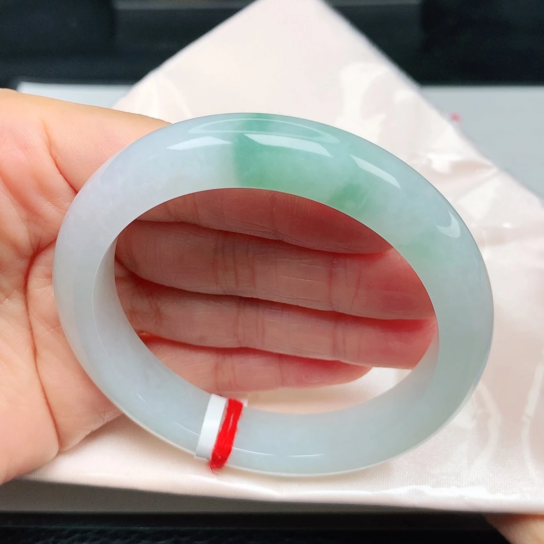 未镶嵌手镯翡翠冰润飘绿18