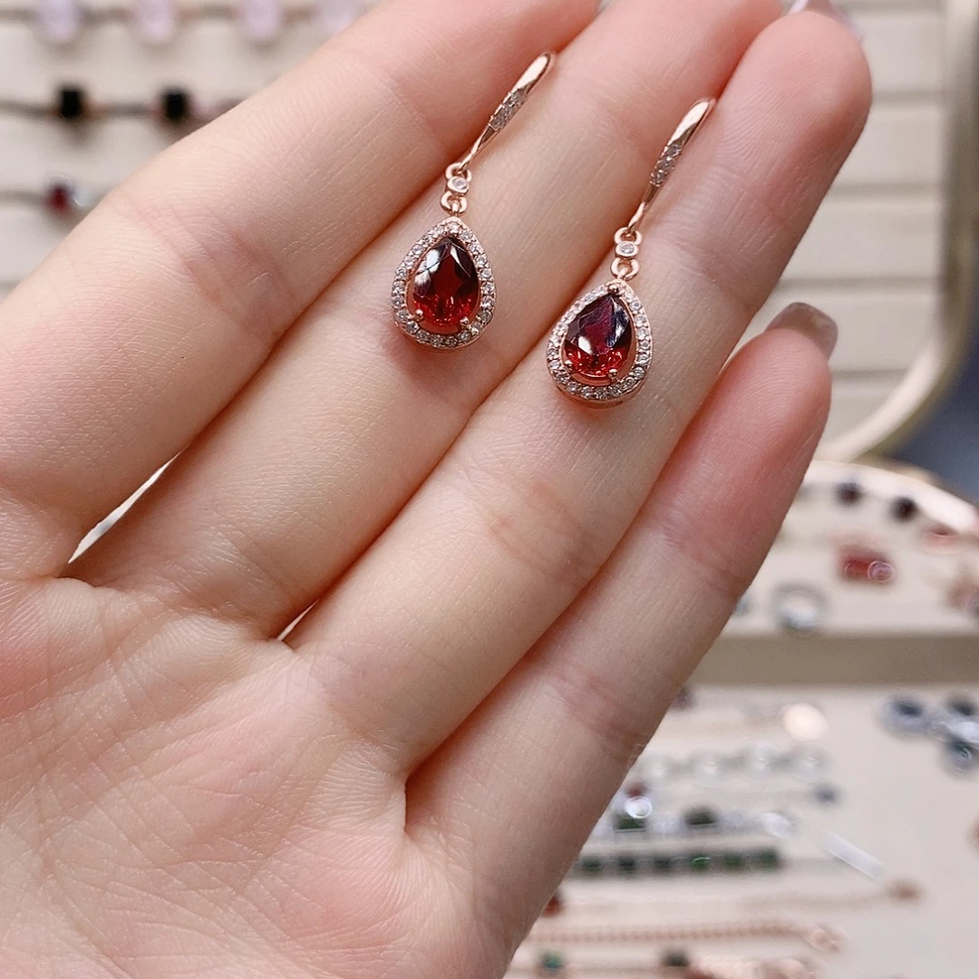 银S925镶嵌耳钩石榴石耳钩
