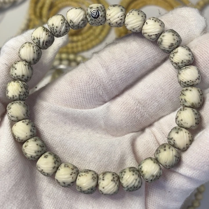 星月菩提手串手工拉丝绿背9*8