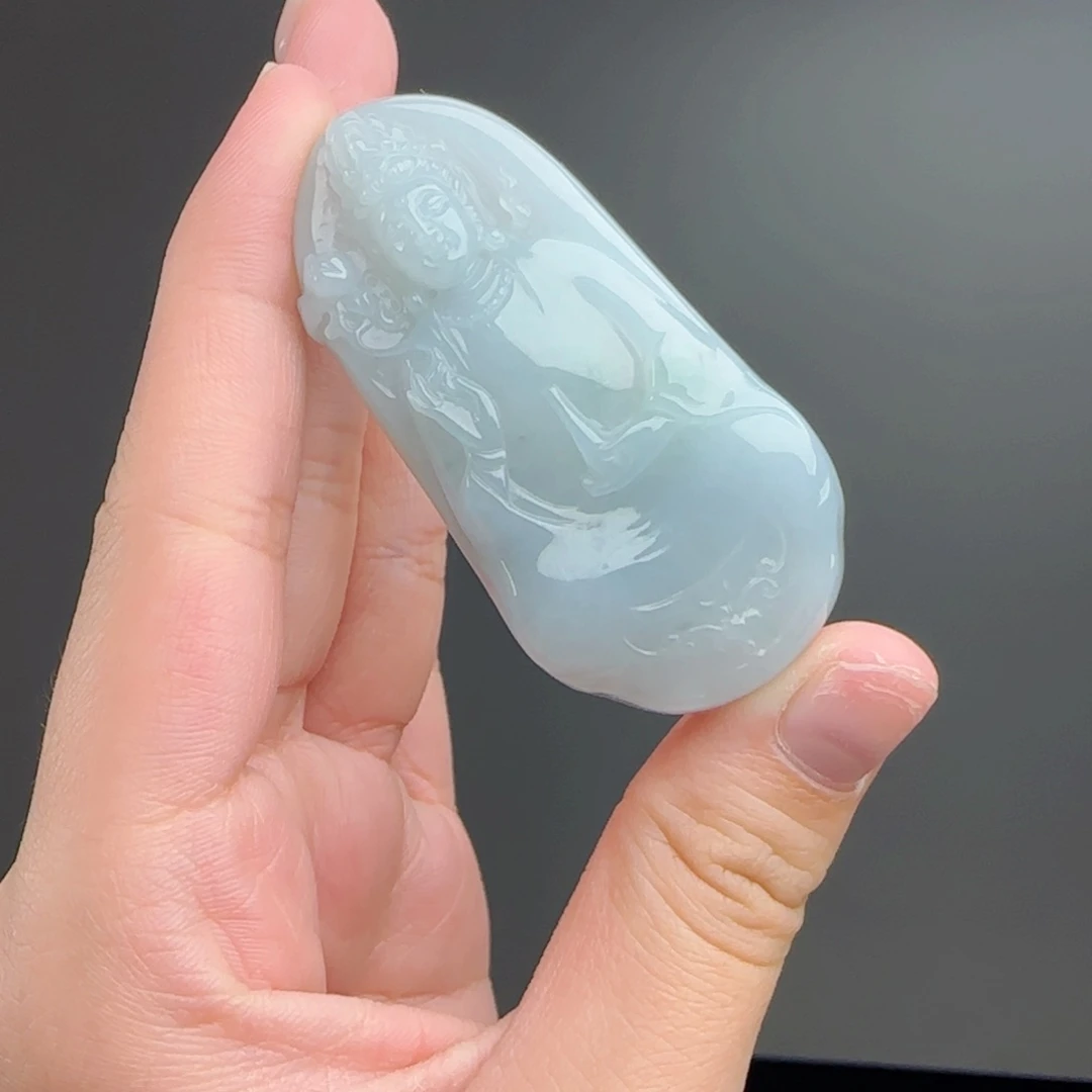 翡翠未镶嵌颈饰素衣