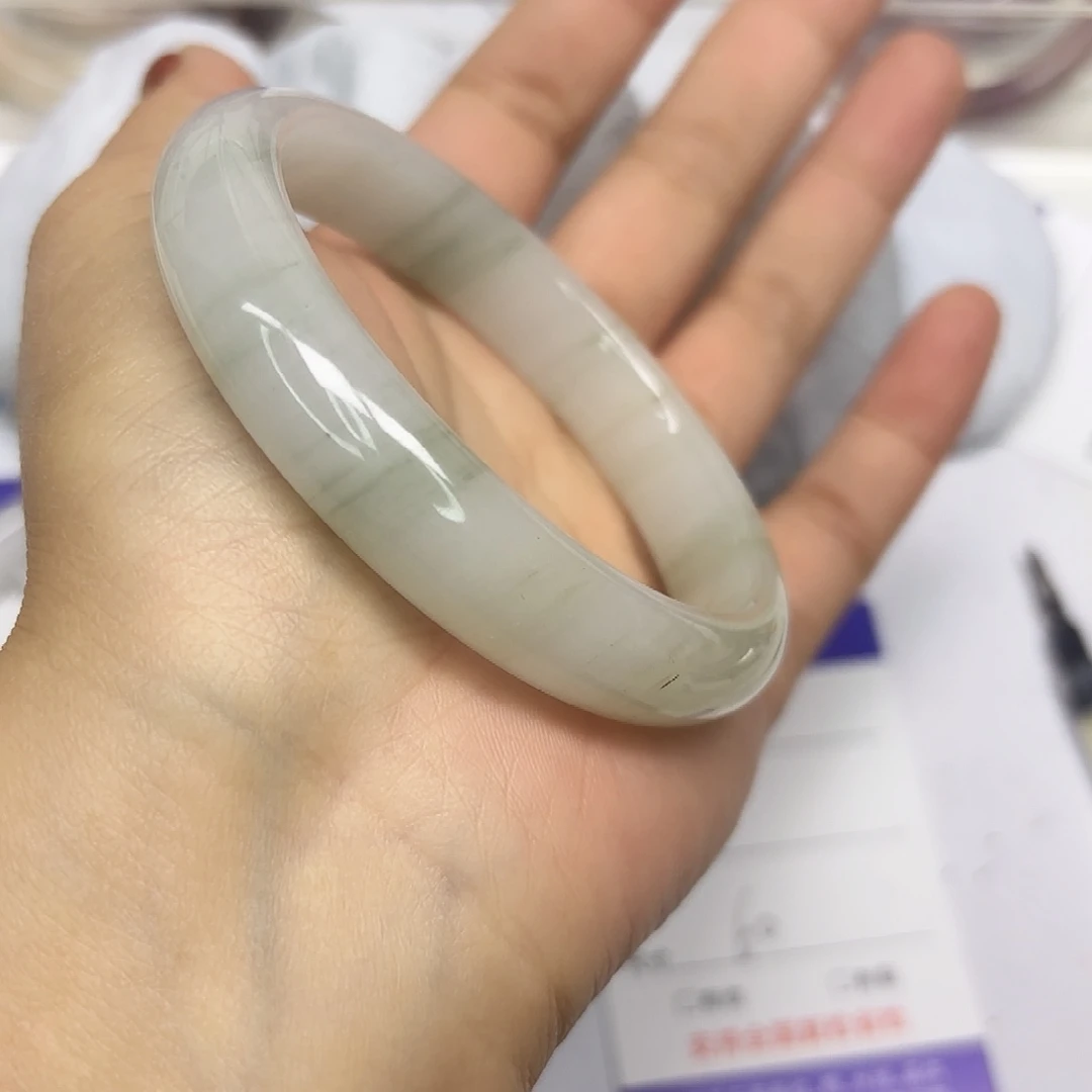 石英质玉未镶嵌手镯2/6059