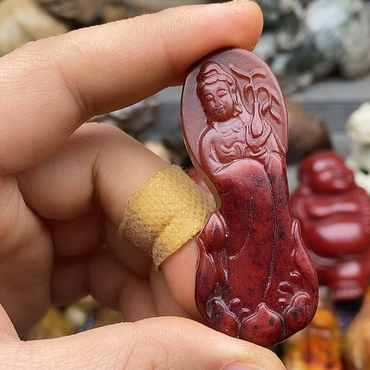 未镶嵌蛇纹石玉颈饰