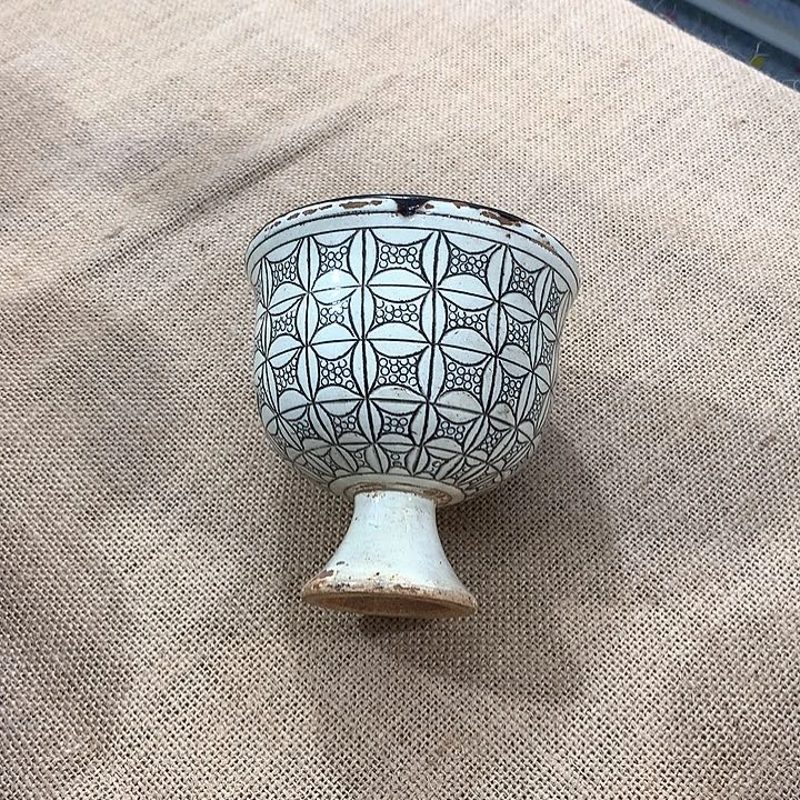 瓷片磁州窑高角杯