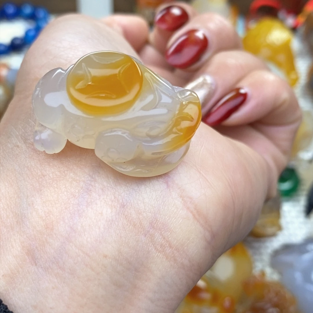 玛瑙/玉髓挂件未镶嵌飞*