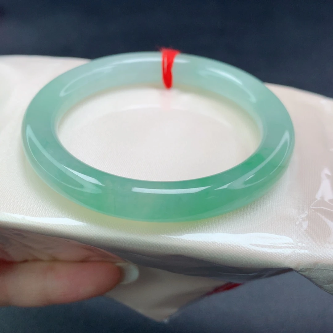 翡翠手镯未镶嵌D***?，21号，圆条