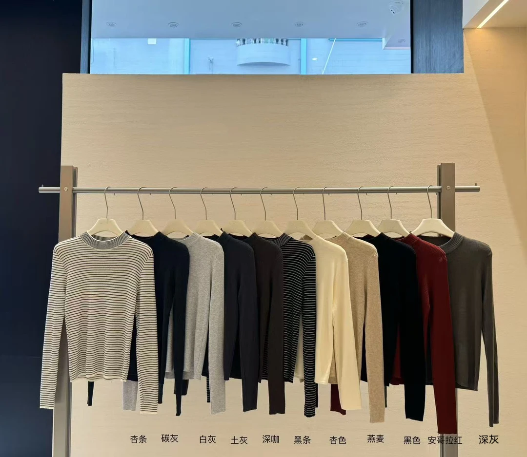 61217 韩系简约半高领打底毛衣