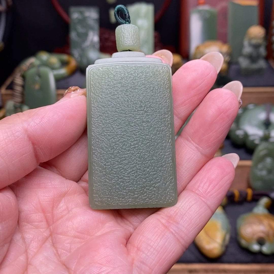 岫岩老玉（透闪石质玉）未镶嵌挂件