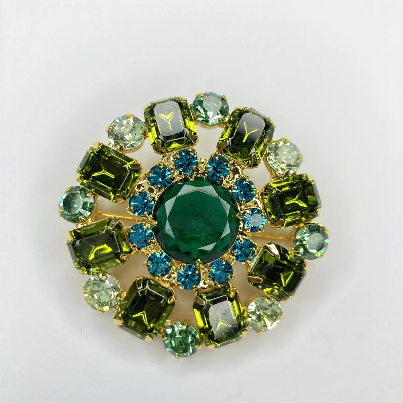 合金胸针 高级草绿大冰糖团花胸针5-3【2070118-006】