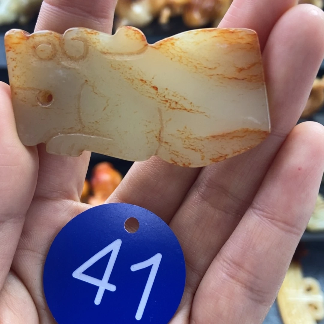 和田玉（糖玉）未镶嵌颈饰