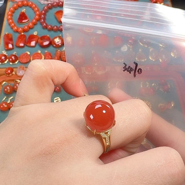 莫***求南红玛瑙银S925镶嵌戒指