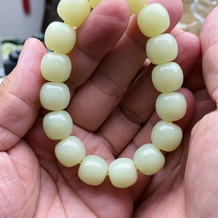 【闪购商品】未镶嵌手链和田玉14黄口