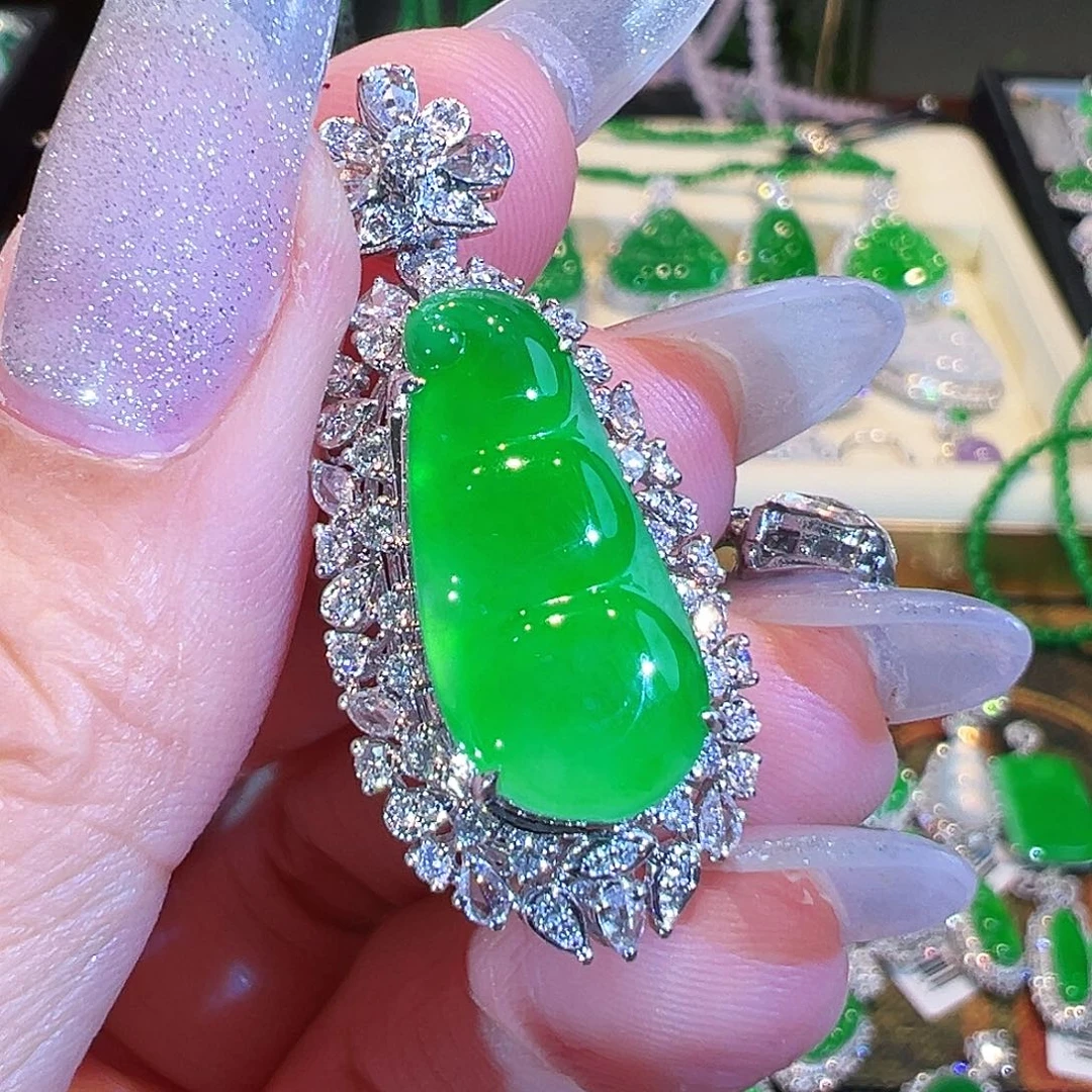 翡翠吊坠(不含链)18K金镶嵌翡翠