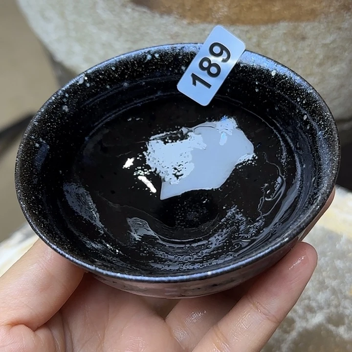 茶盏一切皆在此发生之中我是