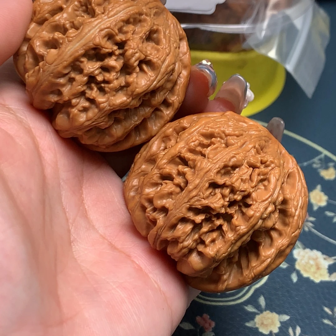 唐***强把件文玩核桃46-20281-8