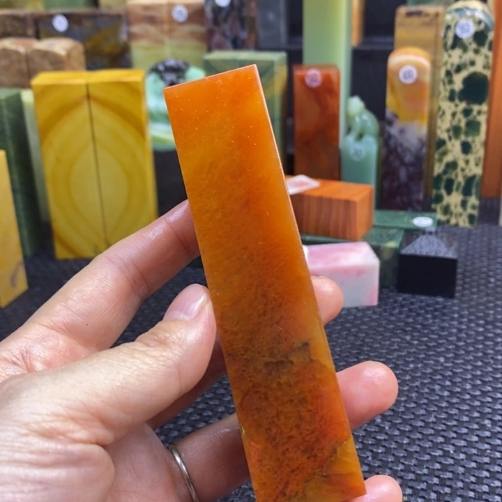 广东石微****葵青田石印章石
