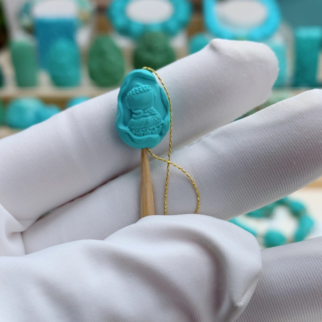 绿松石未镶嵌挂件