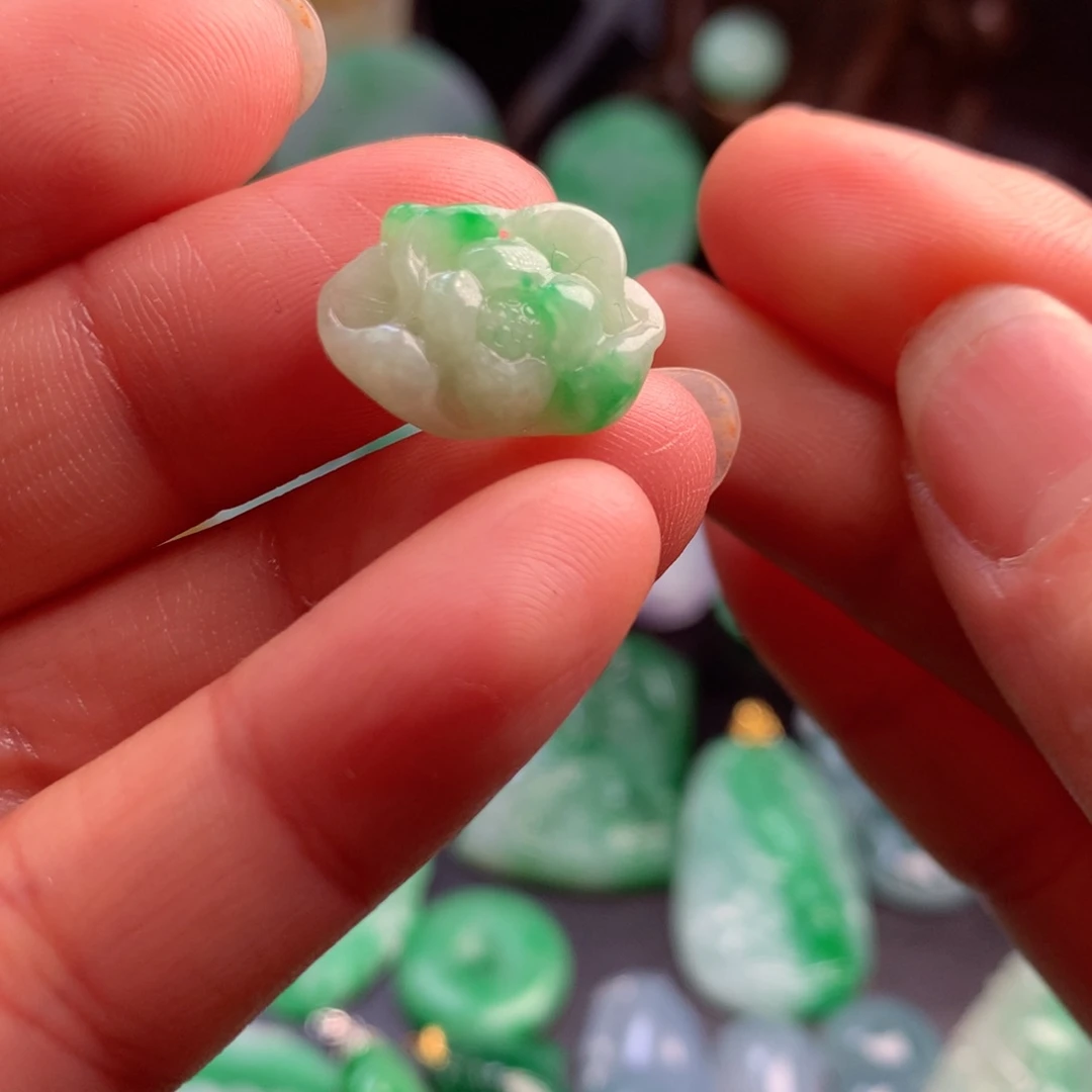 颈饰未镶嵌翡翠翡翠