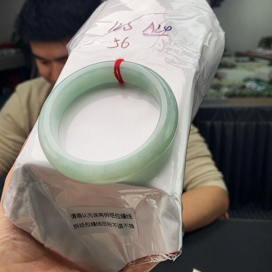 翡翠未镶嵌手镯拍一发一