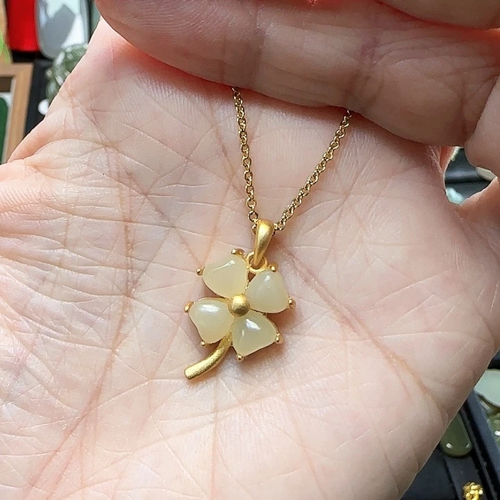 吊坠(赠链)银S925镶嵌和田玉