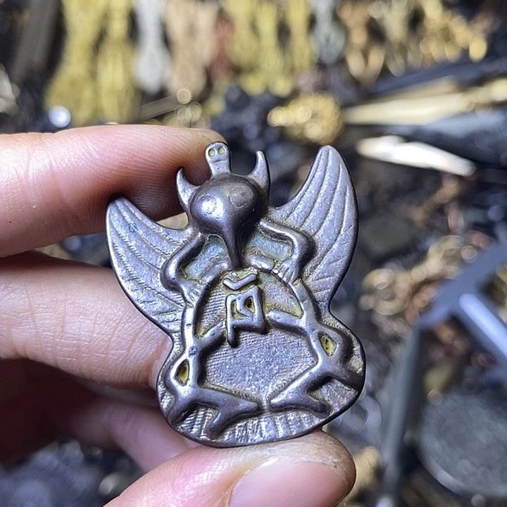 老铜不吸大鹏鸟福利