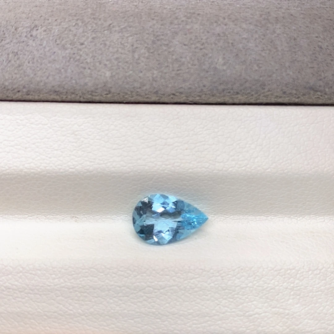 海蓝宝石裸石1.24克拉天然全净满火彩圣玛利亚海蓝宝