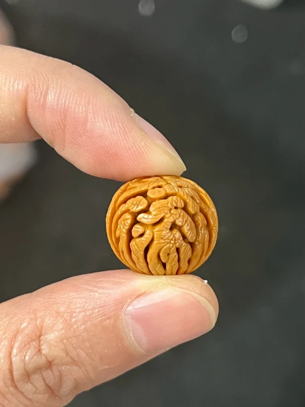 【绣球】秦岭野生龙纹桃核，密纹近正圆，手串手持佛珠念珠