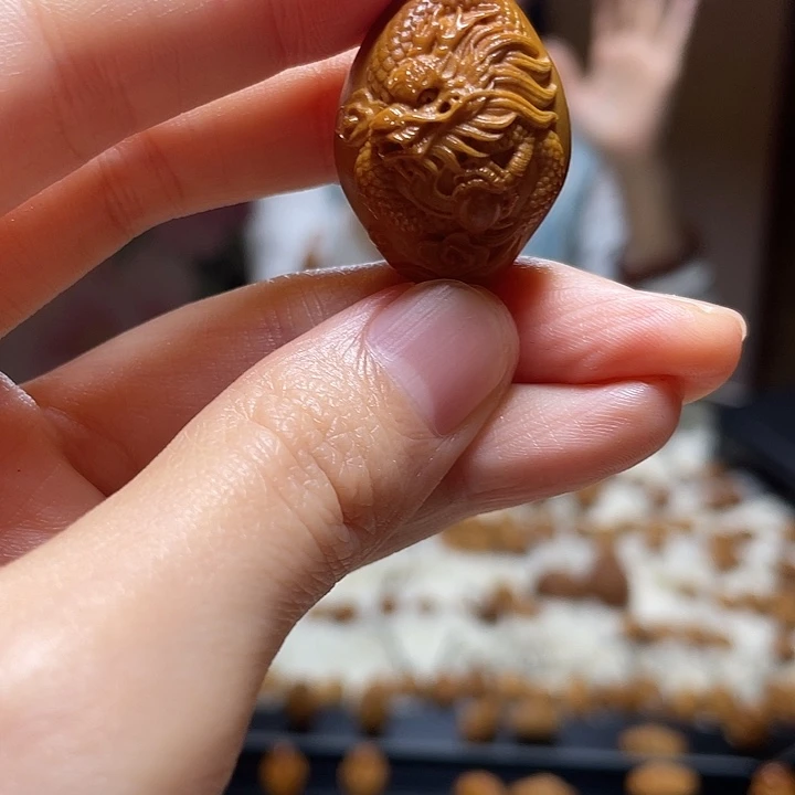 吊坠橄榄核橄榄 龙