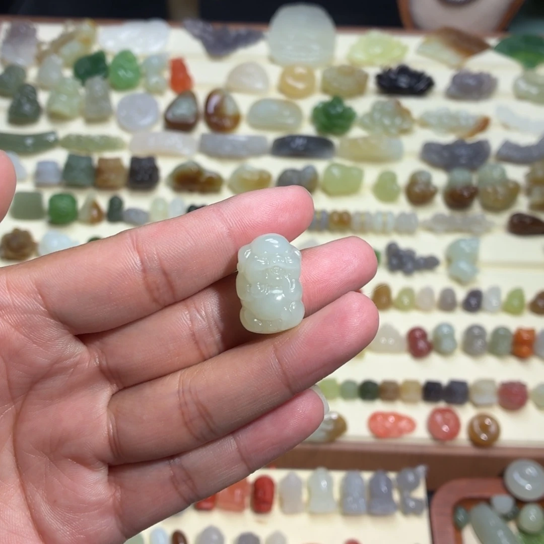 ****²和田玉未镶嵌颈饰定制打孔编绳不退不换