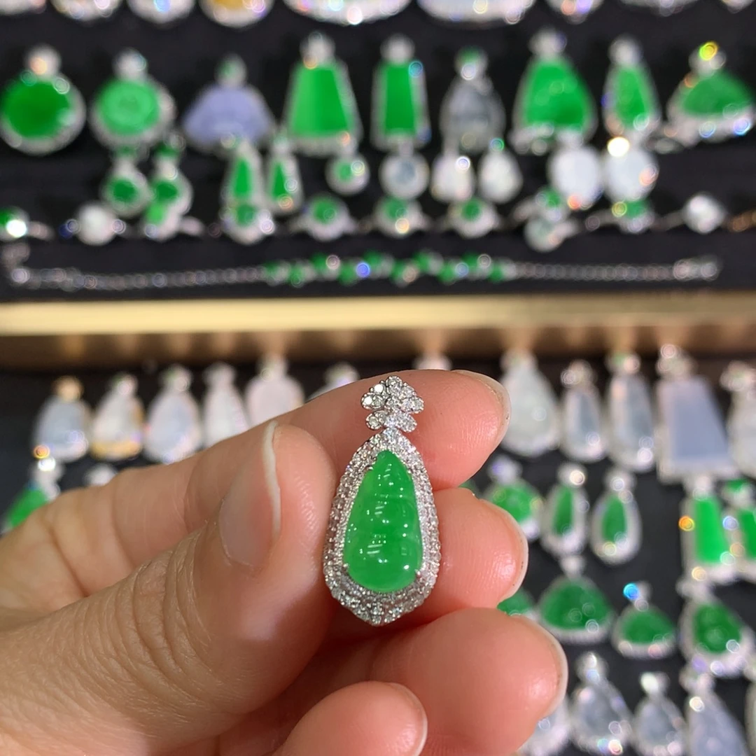 翡翠18K金镶嵌吊坠(不含链)