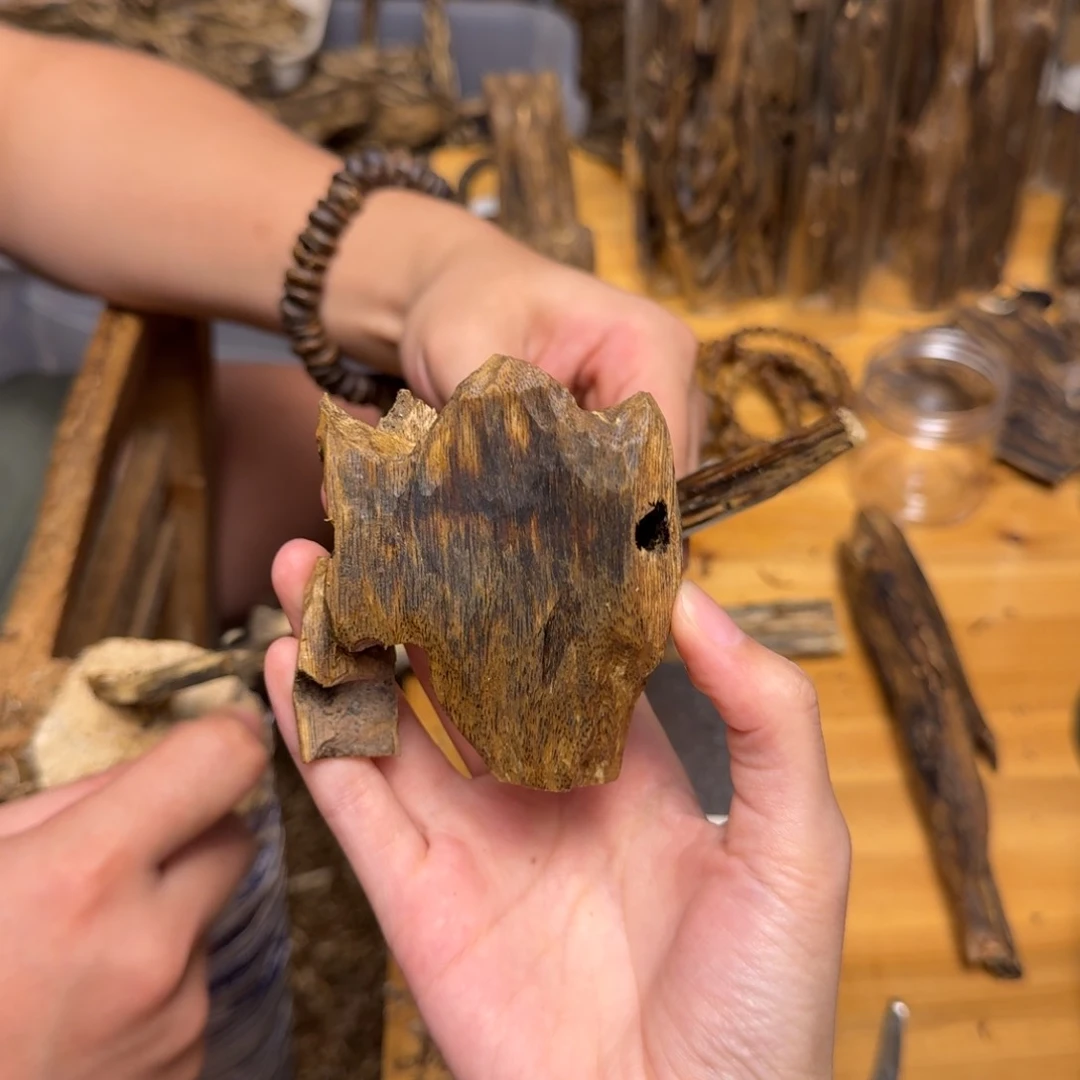 沉香碎屑沉香白棋块料32克