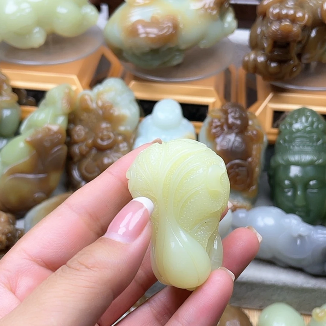 【闪购商品】和田玉未镶嵌挂件吐****萄